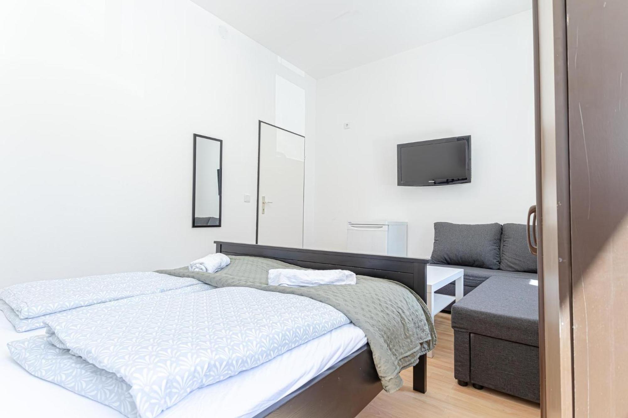 Loevly Shared 6Br With Garden Near Danube & Millenium City فيينا المظهر الخارجي الصورة
